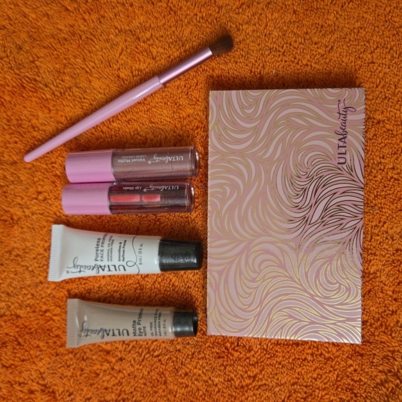 Small make up bag - Picture 2 of 5